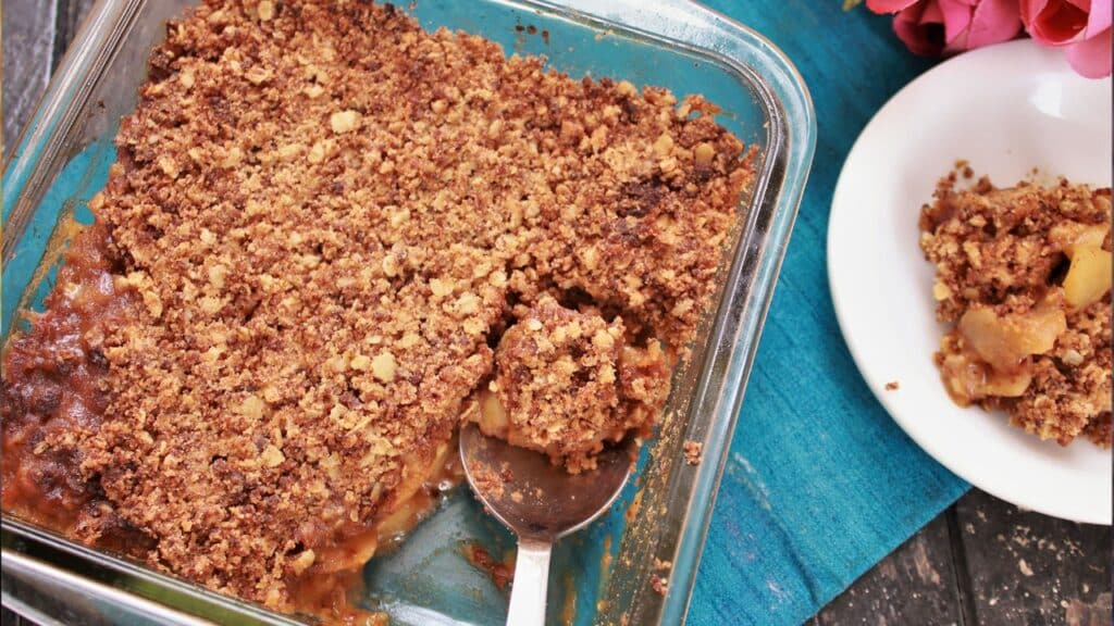 Apple crumble - Healthy Dessert (Video) - Plattershare - Recipes, food stories and food lovers