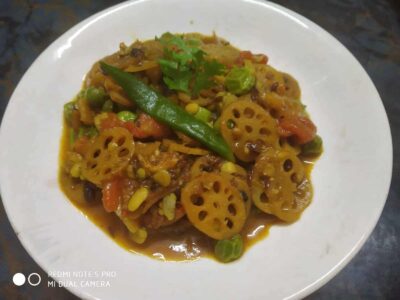 Nutritious & Delicious: Lotus Stem with Moong Dal (Kamal Kakdi ki Sabzi) - Plattershare - Recipes, food stories and food lovers Lotus stems with moong dal