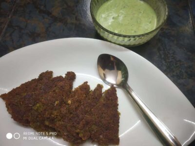 Healthy Green Moong Dal Cheela (Savory Mung Bean Pancakes) - Plattershare - Recipes, food stories and food lovers Green moong chilla