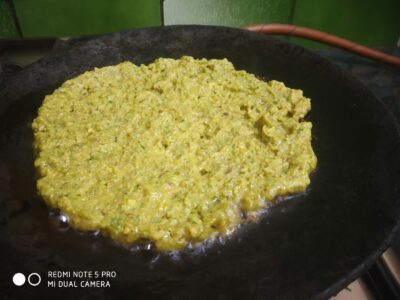 Green moong chilla