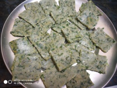 Methi papri curry - Plattershare - Recipes, food stories and food lovers