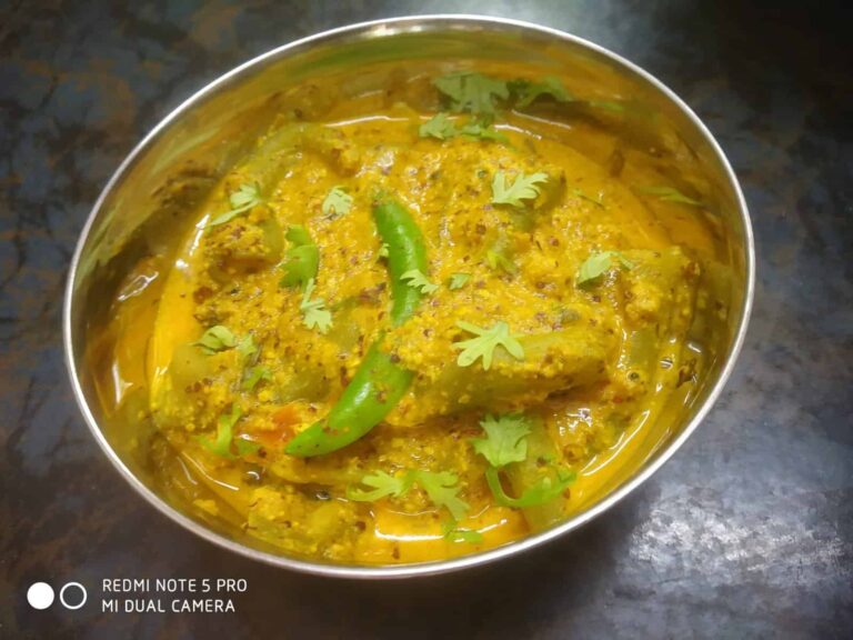 Healthy Ridge Gourd Stir-Fry (Sorse Posto Jhinge) - Plattershare - Recipes, food stories and food lovers Sorse posto jhinge
