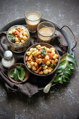 Makhana Namkeen (Fox Nut Trail Mix) - Plattershare - Recipes, food stories and food lovers