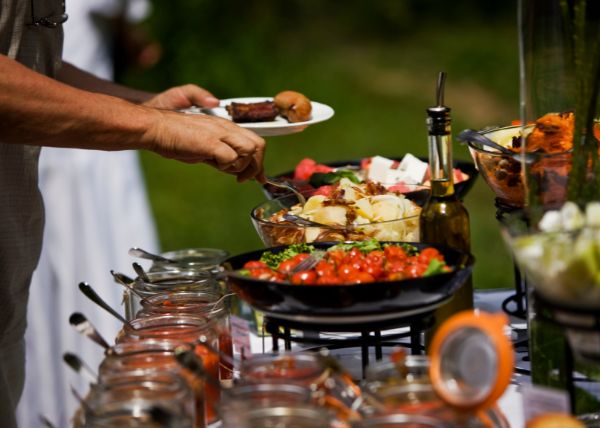 7 Tips to Start And Run A Catering Business! A Comprehensive Guide for Aspiring Culinary Entrepreneurs