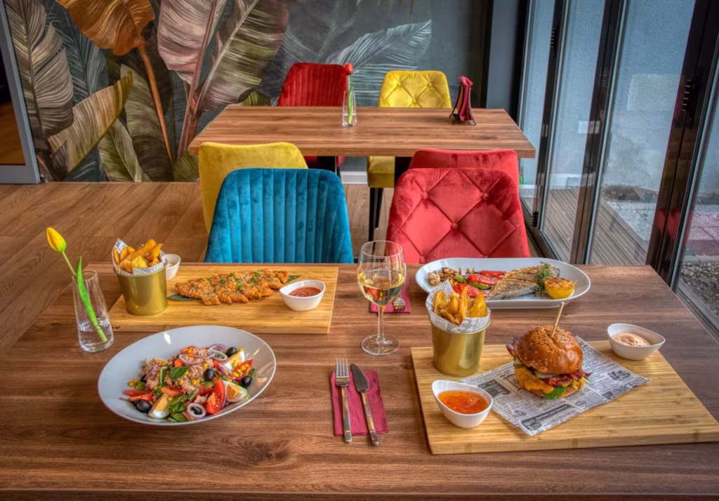 How to Start a Restaurant Successfully: What Every First-Time Owner Must Get Right - Plattershare - Recipes, food stories and food lovers How to Start a Restaurant Successfully