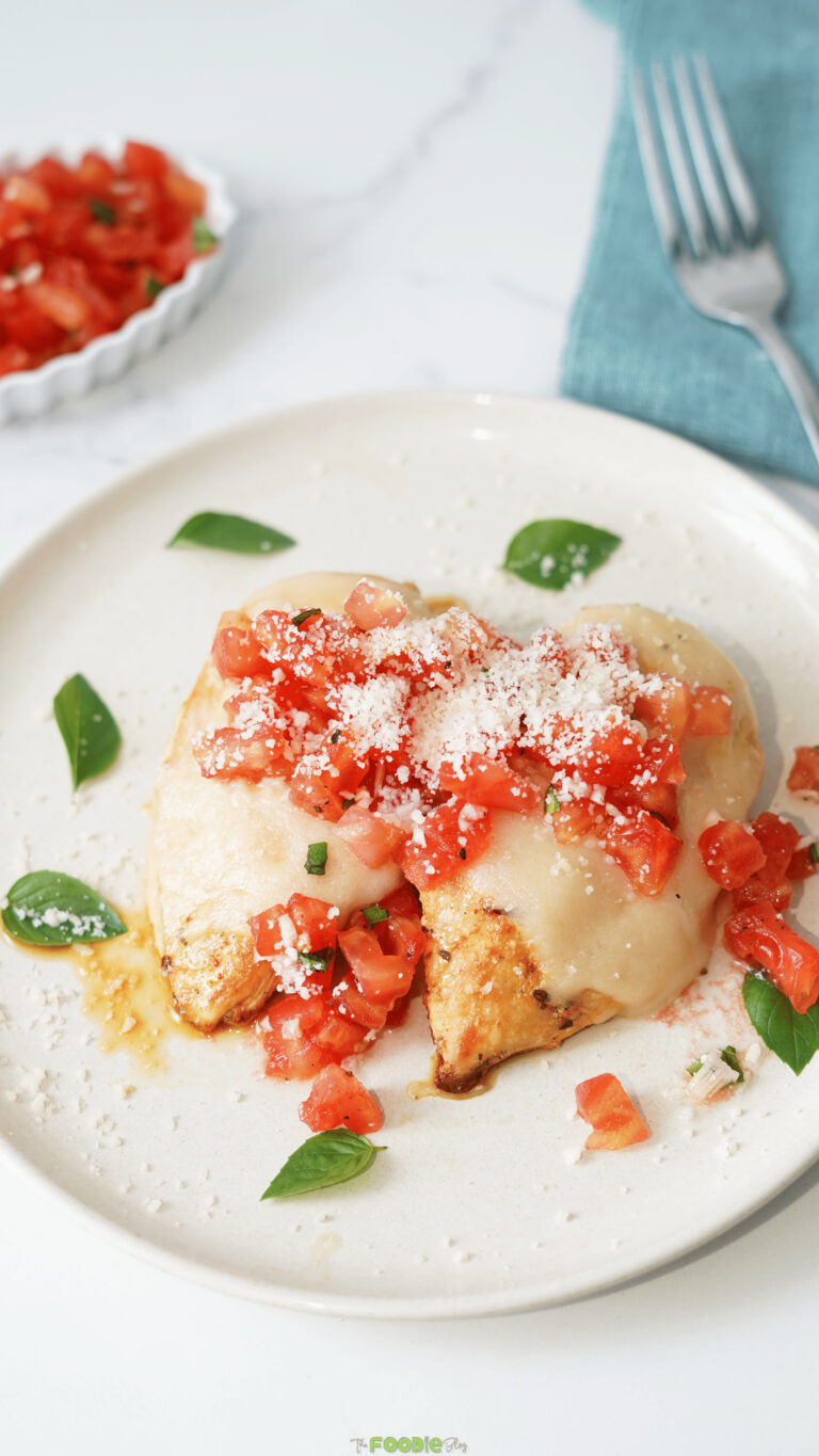 Easy Bruschetta Chicken - Plattershare - Recipes, food stories and food lovers Easy Bruschetta Chicken - Plattershare - Recipes, food stories and food lovers