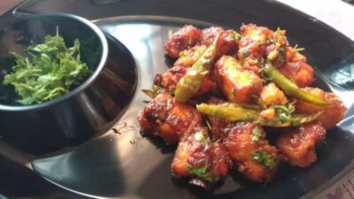 Spicy Indo-Chinese Chili Garlic Paneer with crispy texture and flavorful sauce. Perfect for a fiery.
