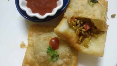 Crispy Sprout Squares, a flavorful Indian breakfast starter with spiced sprouts and crispy exterior.