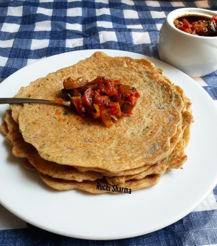 Adai Dosa With Tomato Chutney(Thakkali Thokku) - Plattershare - Recipes, food stories and food lovers