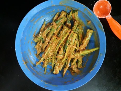 Crispy Ladies Finger / Kurkuri Bhindi - Plattershare - Recipes, food stories and food enthusiasts