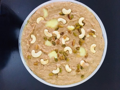 Halwa From Chestnut Flour - Plattershare - Recipes, food stories and food enthusiasts