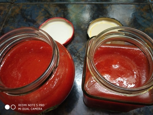Homemade Tomato Ketchup - Plattershare - Recipes, food stories and food enthusiasts