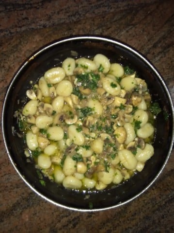 Gnocchi With Mushroom Sauce - Plattershare - Recipes, food stories and food enthusiasts