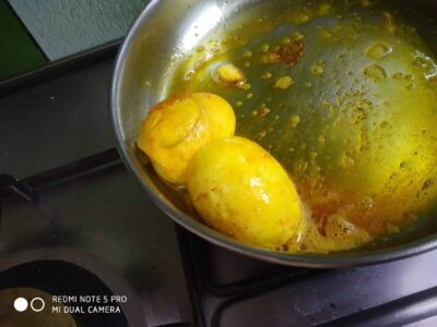 Chatjaldi egg curry