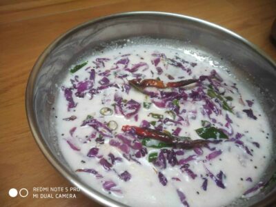 Red cabbage raita