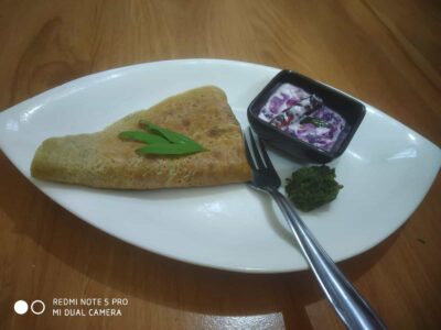 Red cabbage raita